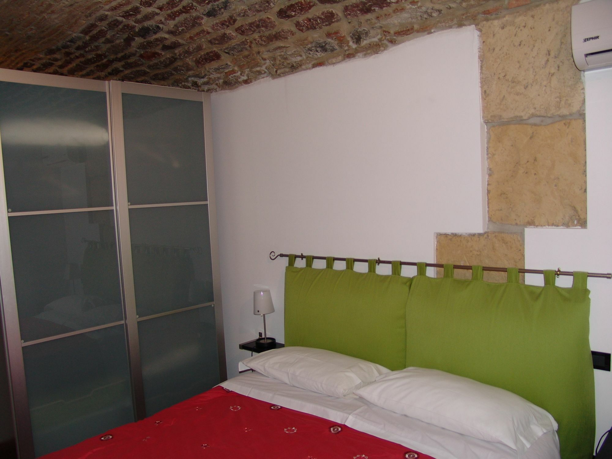 Incentro Apartments Milazzo Kültér fotó